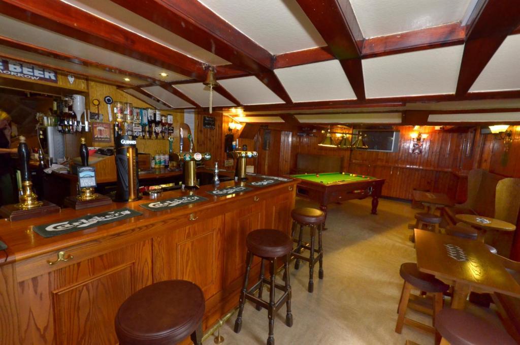 Auld Cross Keys Inn Jedburgh Zimmer foto